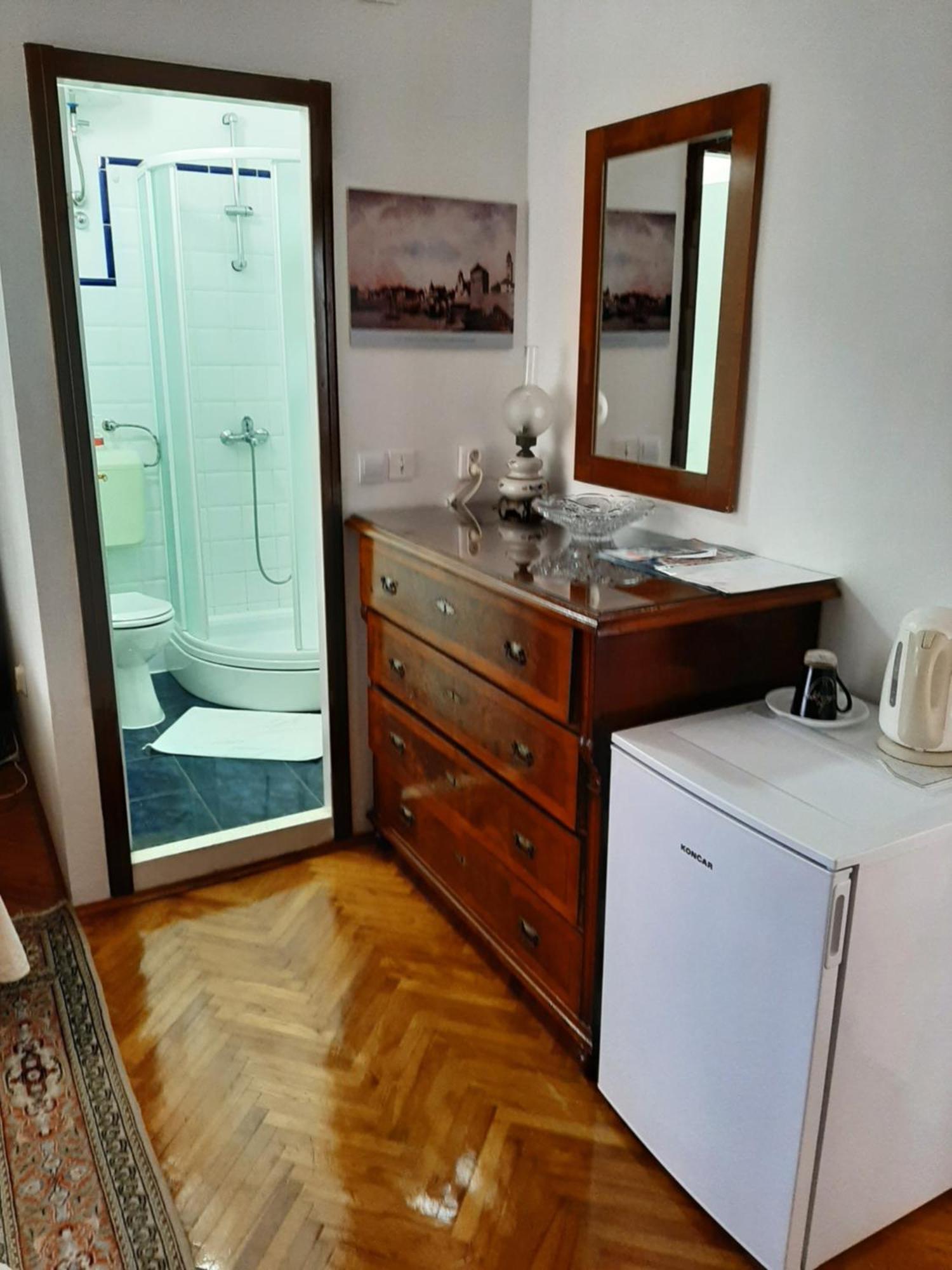 Room Mirella Ragusa Esterno foto